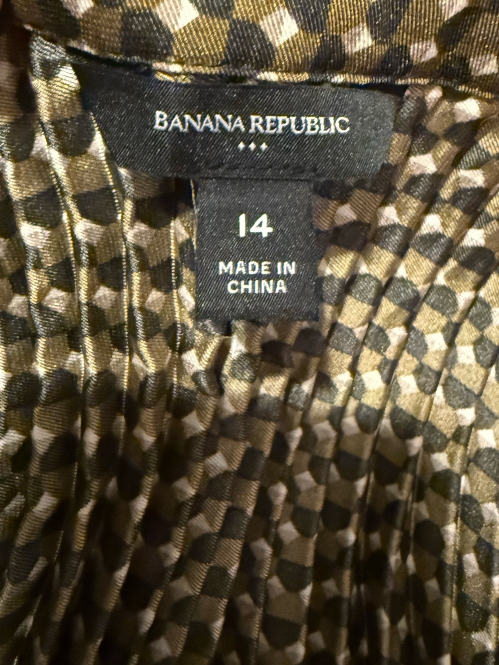 Banana Republic Factory Pleated Woven Chevron Midi Skirt in Olive/Black Size 14 - Picture 5 of 6